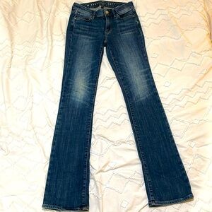 Women’s Mid Rise Wide Leg Jeans